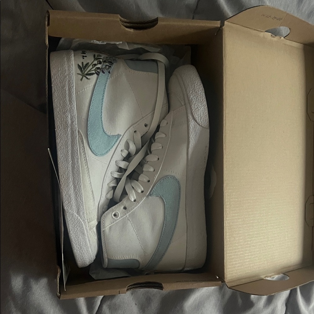 Nike Women’s Blue and White Blazer Sneakers
